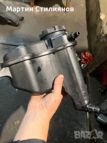 Казанче антифриз bmw, снимка 2 - Автомобили и джипове - 34850329