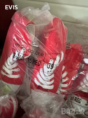 Кецове в черно и червено, снимка 5 - Кецове - 49985592