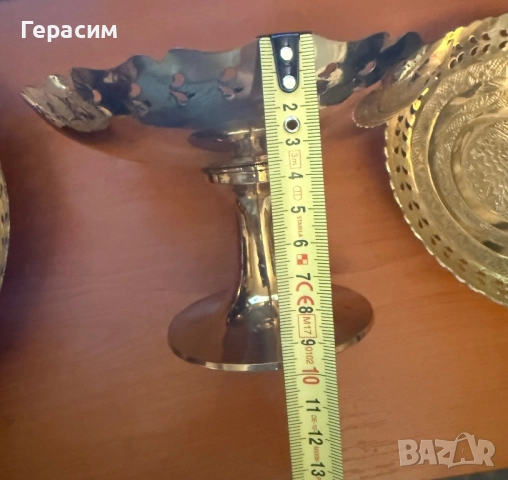Бронзови чинии и фруктиера , бронзови свещници , купичка и пепелник, снимка 4 - Антикварни и старинни предмети - 51948262