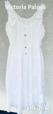 Въздушна бяла рокля тънък памук  Италия, снимка 6 - Рокли - 51063515
