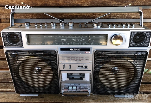 Радиокасетофон Rising SRC-2005 Vintage Boombox – колекционерски модел!