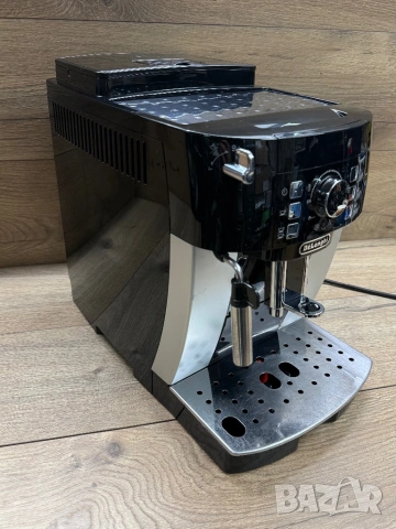 Кафемашина Delonghi MagnificaS Type:ECAM21.116.SB, снимка 3 - Кафемашини - 53736913