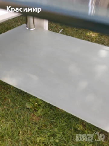 Маса от закалено фасетирано стъкло и неръждаем метал. Изключително сигурна и стабилна. , снимка 5 - Маси - 51393073