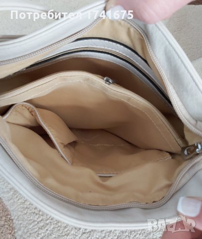 Дамска чанта , снимка 2 - Чанти - 35852191