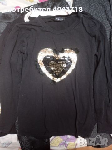 Дамски дрехи и обувки , снимка 4 - Комплекти - 52910262