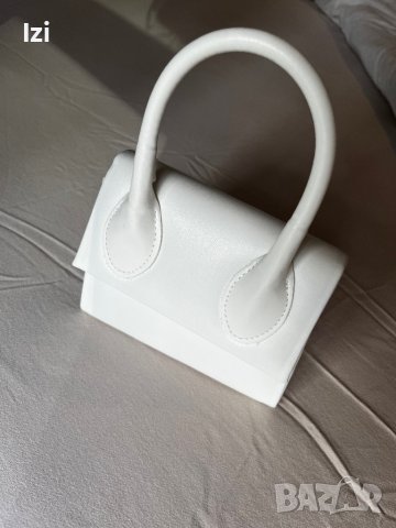 Малка бяла чанта, снимка 1