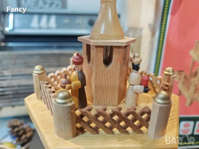 Двуетажна коледна пирамида, снимка 3 - Други - 48264095