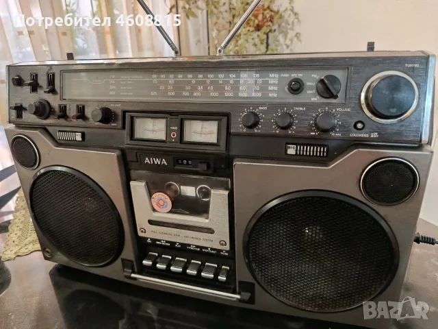 Радиокасетофон AIWA 950 А.Всичко работи .Невероятен саунд за близо 50 годишна аналогова техника