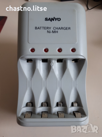 Зарядно за батерии тип ААА, снимка 1 - Батерии, зарядни - 36167863