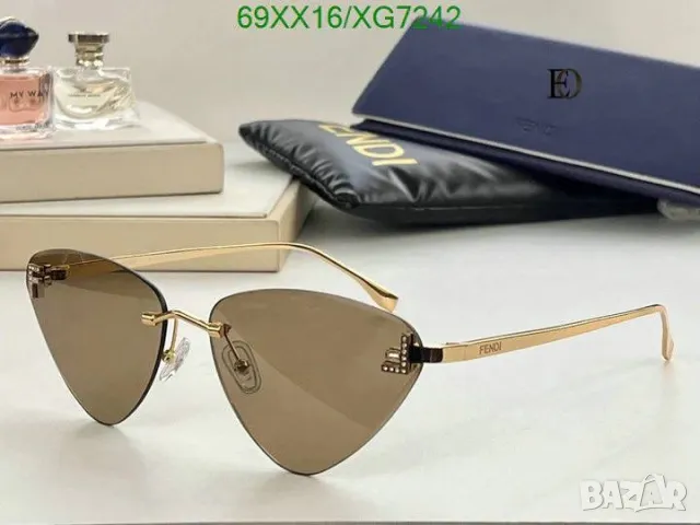 очила с калъф ray ban hermes chanel fendi cartier burberry versace , снимка 14 - Слънчеви и диоптрични очила - 50415876
