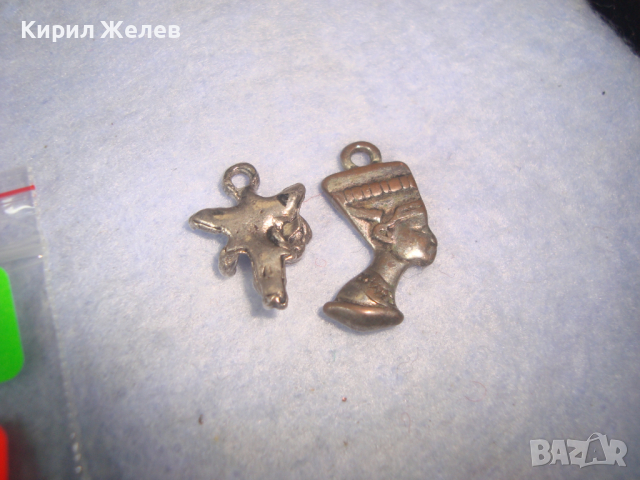 2 МИНИАТЮРНИ ФИГУРАЛНИ ПОСРЕБРЕНИ МЕДНИ СТАРИ МЕДАЛЬОНА НЕФЕРТИТИ и ФЕЯ 26158, снимка 5 - Антикварни и старинни предмети - 36225035