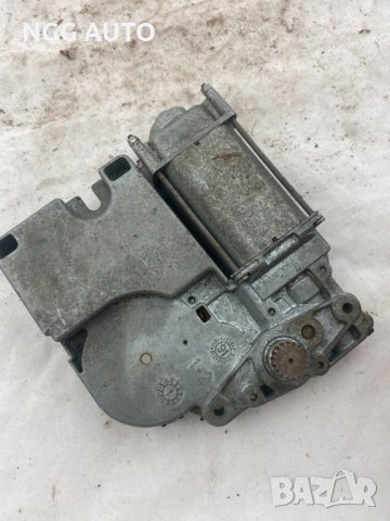 Ел. Машинка , моторче за шибидах , VW Polo, 30 лв, снимка 3 - Части - 41447971