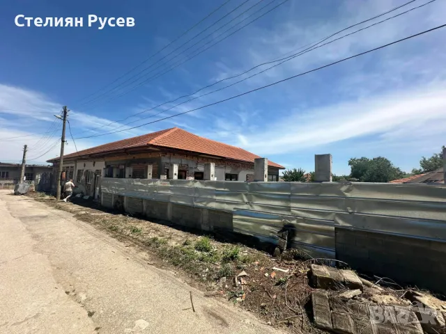 къща 420кв с двор 1210кв в с. Сребърна, обл. Силистра / бившата фурна - цена 190 350 лв собственик п, снимка 2 - Къщи - 47913423