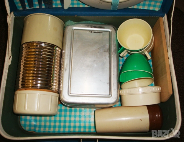 Ретро куфар за пикник LOTU -THUM 50-те, снимка 9 - Антикварни и старинни предмети - 52801976