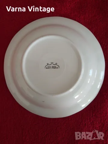 Малка колекционерска порцеланова чиния Wimborne Minster. Англия. марк., снимка 3 - Колекции - 48021440