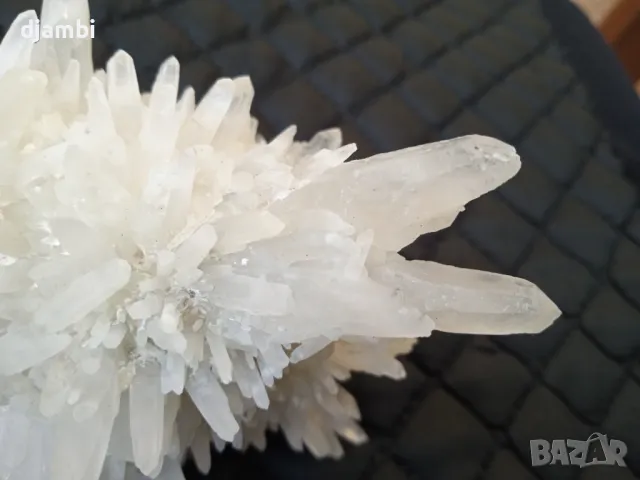 №238,Кварц,Кварцов Кристал,Планински кристал,Кристали и минерали,, снимка 4 - Декорация за дома - 48874202