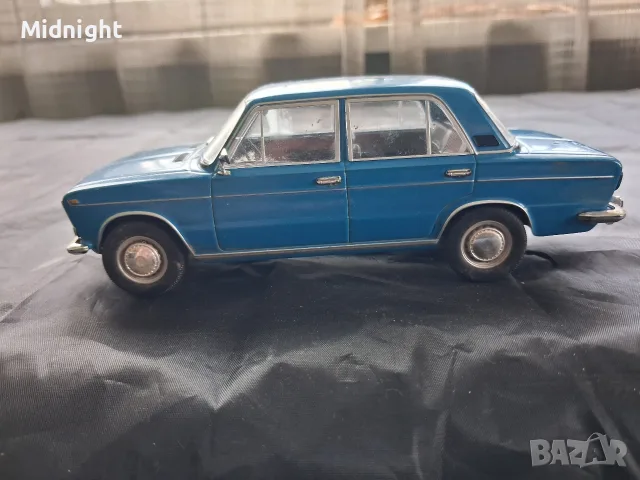 Лада 1500  мащаб 1:24, снимка 2 - Колекции - 56222908