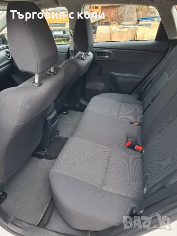 Toyota Auris 1.33 vvti, снимка 10 - Автомобили и джипове - 56412028