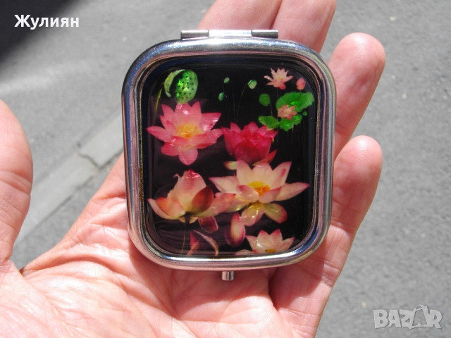 СТАРО ДЖОБНО ОГЛЕДАЛЦЕ ОГЛЕДАЛО, снимка 4 - Антикварни и старинни предмети - 51531736