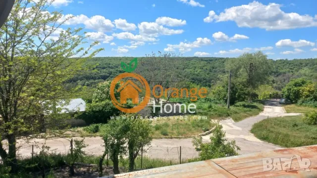 Отлична триетажна масивна къща 240 м2, на 13 км от Варна, с. Орешак, снимка 18 - Къщи - 50305541