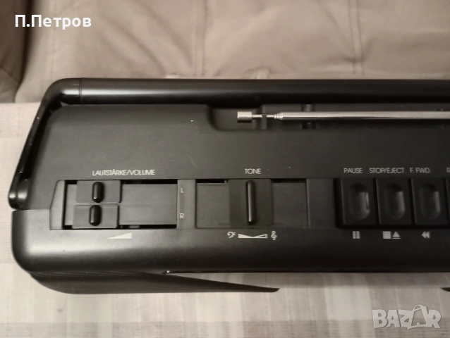 GRUNDIG RR 465 радиокасетофон, снимка 6 - Радиокасетофони, транзистори - 53479909