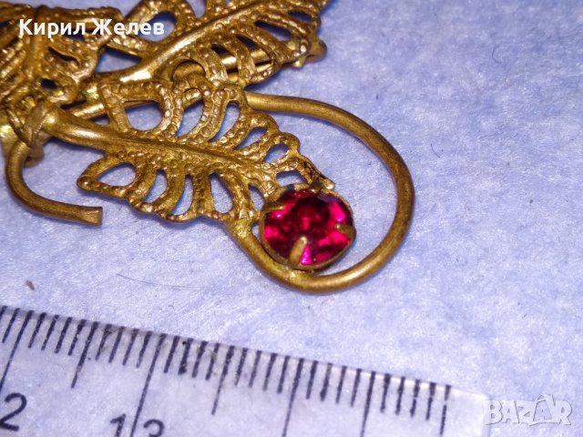 СТАРИННА ФЛОРАЛНА СКЪПОЦЕННА БРОНЗОВА АЖУРНА БРОШКА с ФАСЕТИРАН ГРАНАТ 14202, снимка 4 - Антикварни и старинни предмети - 39944630