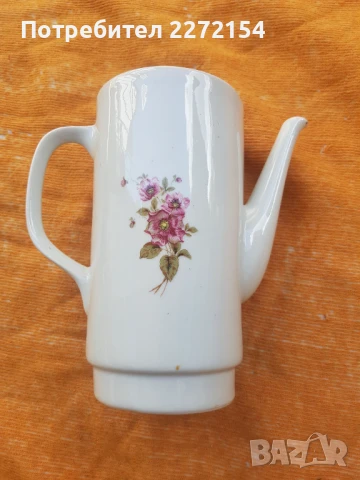 Голям порцеланов чайник