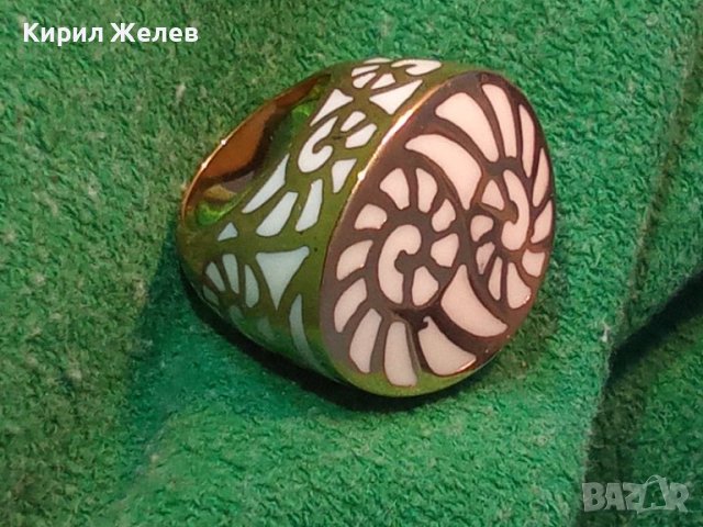 ФЕШЪН ПОЗЛАТЕНА СТОМАНА и БИЖУТЕРСКА СПЕЦ. СПЛАВ СМОЛА АРТ ДИЗАЙН ПРЪСТЕН - КРАСОТА! 25049