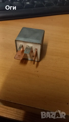 Реле подгревни свещи за Шкода фелиция 357 911 253А №104, снимка 2 - Части - 53354803