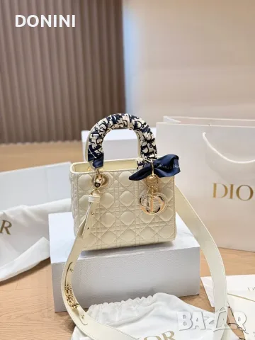 Christian Dior Дамска чанта, кожа, снимка 4 - Чанти - 56347328