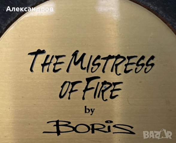 Бронзова фигура по рисунка на Борис Валехо от 1996г. Тегло 2.7кг., снимка 11 - Колекции - 53442417