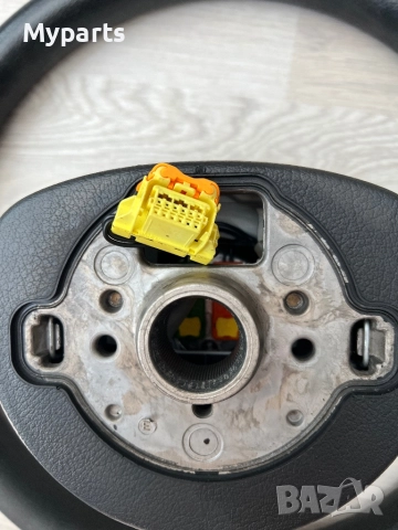 Трилъчев волан с еърбег за Голф 5 VW Golf 5, снимка 4 - Части - 52128419