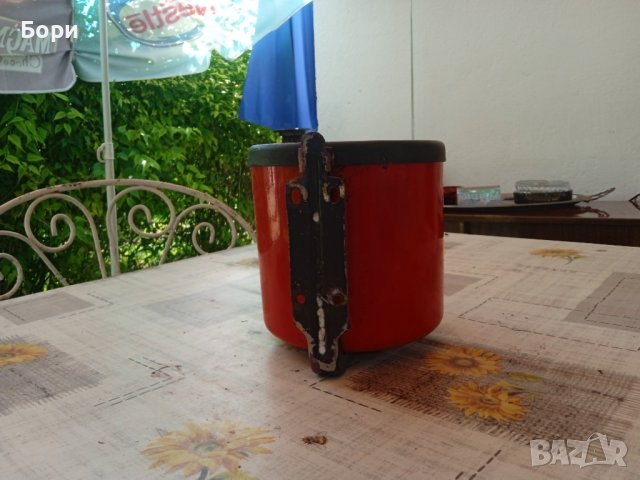 Стар метален пепелник, снимка 10 - Други ценни предмети - 41270176