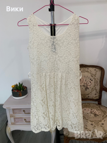 Бяла рокля в размер XS, снимка 5 - Рокли - 44635055