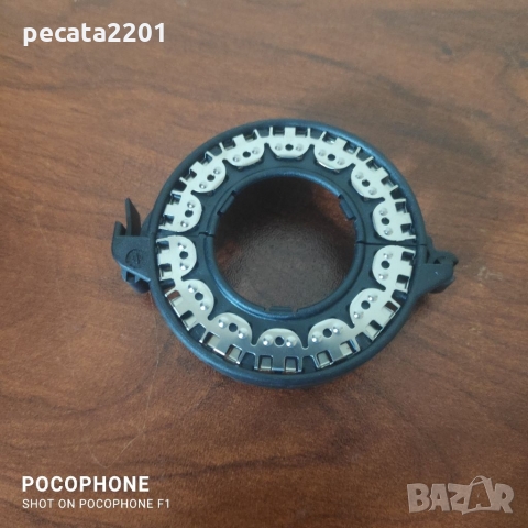 Продавам - оригинален държач за ксенонова крушка D1S, снимка 2 - Части - 36062462