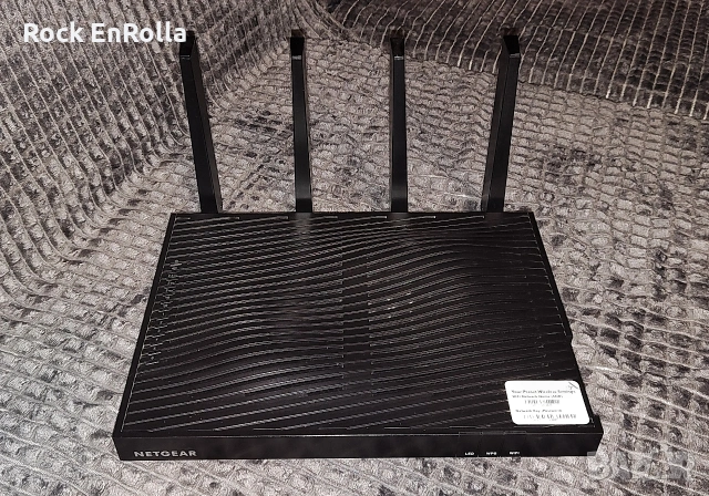 Netgear Nighthawk X8 R8500 AC5300, снимка 3 - Рутери - 53266193