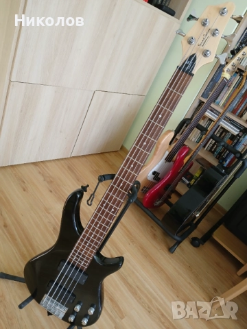 Бас китара 5 струни , снимка 1