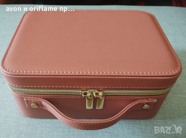 AVON луксозна козметична чанта с LED огледало, снимка 4 - Чанти - 51405346