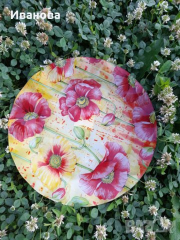 Голяма чиния с макове Плато