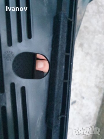 Централна конзола малка жабка под климатроника запалка бмв е36 bmw e36 console 1977231, снимка 4 - Части - 42004059