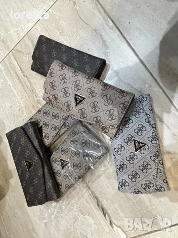 Портфейли Guess 