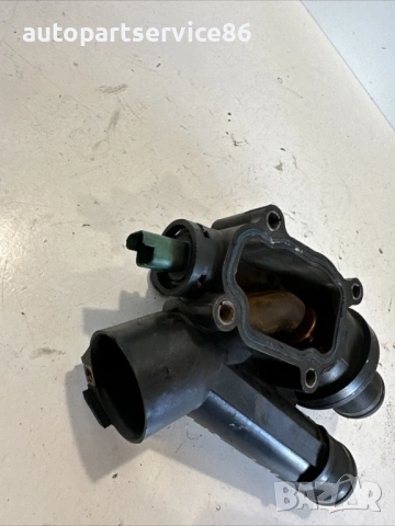 Корпус на термостат LHD за Peugeot 407 2.2 HDI (2007), снимка 2 - Части - 53736104