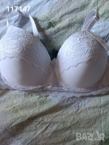нов сутиен размер 115 Е, снимка 2 - Бельо - 53857995