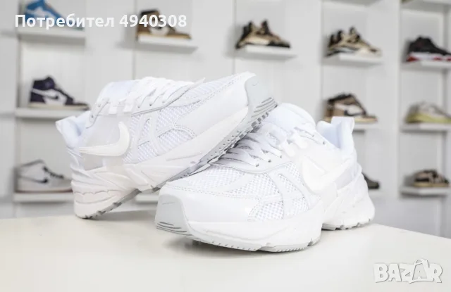 Дамски обувки NIKE V2K RUN, снимка 3 - Маратонки - 55972608