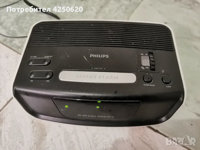 Радио часовник аларма Philips AJ 3121/12, снимка 2 - Радиокасетофони, транзистори - 56223953