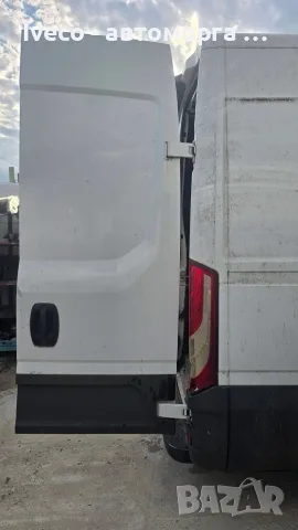 Задни и странични врати Iveco Daily, снимка 8 - Части - 56197534