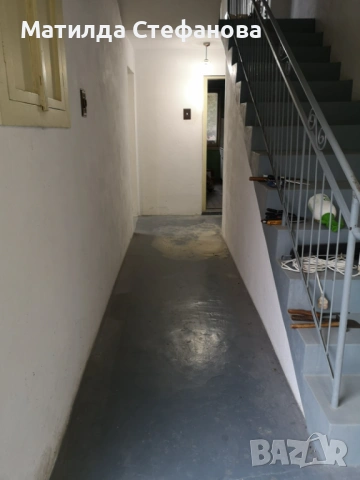 Къща близнак в с. Страшимирово – 200 кв.м обща площ с гараж, склад и висок тавански етаж!, снимка 8 - Къщи - 53094127