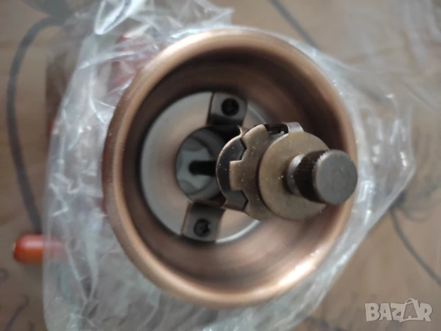 Ръчна кафемелачка в ретро стил* Нова, снимка 2 - Други - 51268965