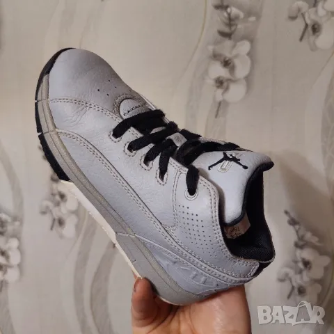 Jordan Ol' School Low Grey (PS) детски маратонки  / кецове, снимка 4 - Детски маратонки - 49549131