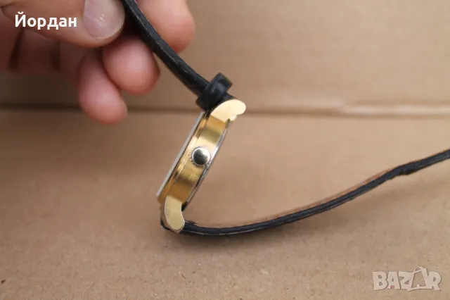 Даммски Швейцарски часовник '' Wenger'' , снимка 11 - Дамски - 49933988